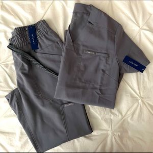 Jaanuu Women’s Grey Scrub Set